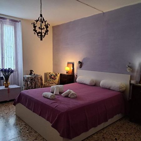 Hotel Casa Luci D'Alba Monzambano Esterno foto