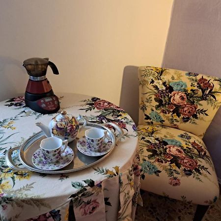 Hotel Casa Luci D'Alba Monzambano Esterno foto